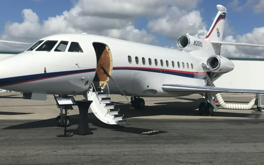 Commercial aircraft cockpit instrument panel used for FAA Part 142 certified flight training