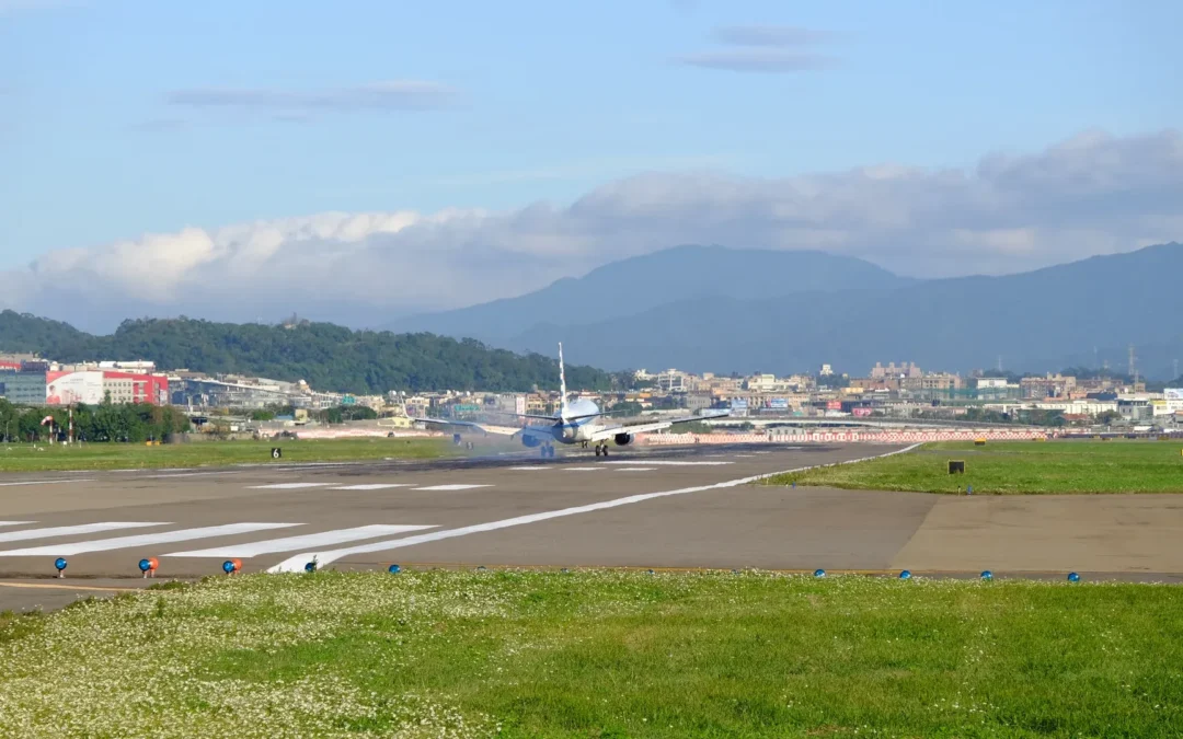Boeing 737 Type Rating Cost: What Pilots Pay and What to Expect